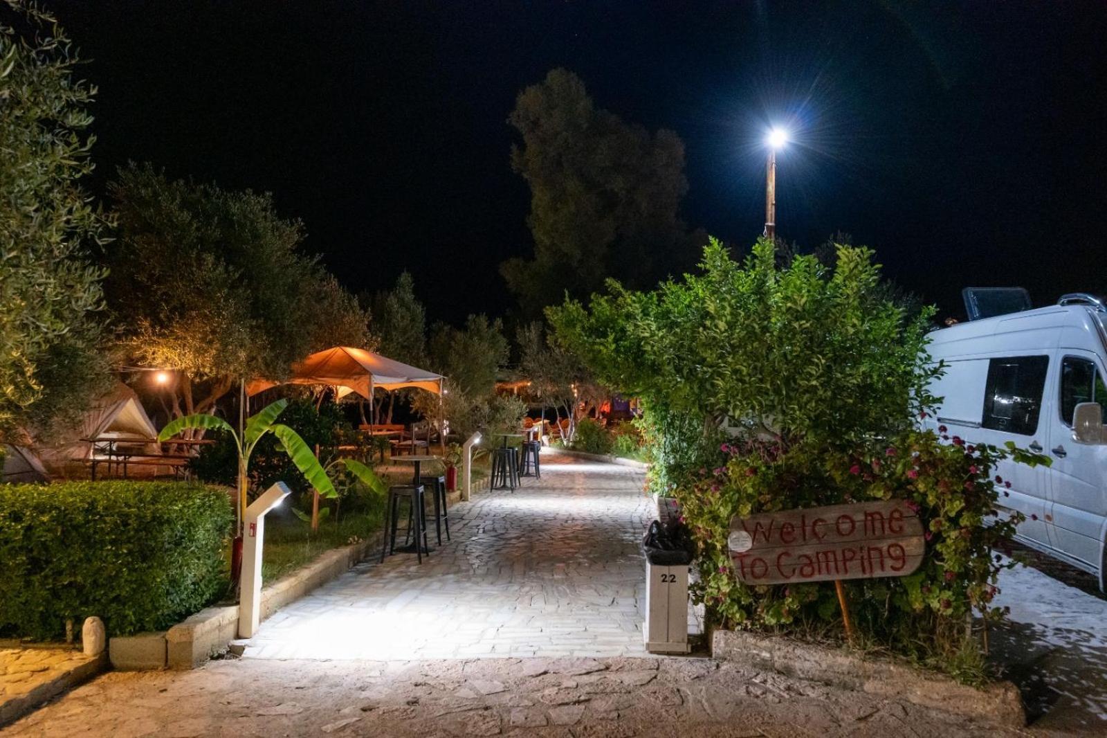 Garden Villa Lake Side & Glamping Ksamil Eksteriør billede