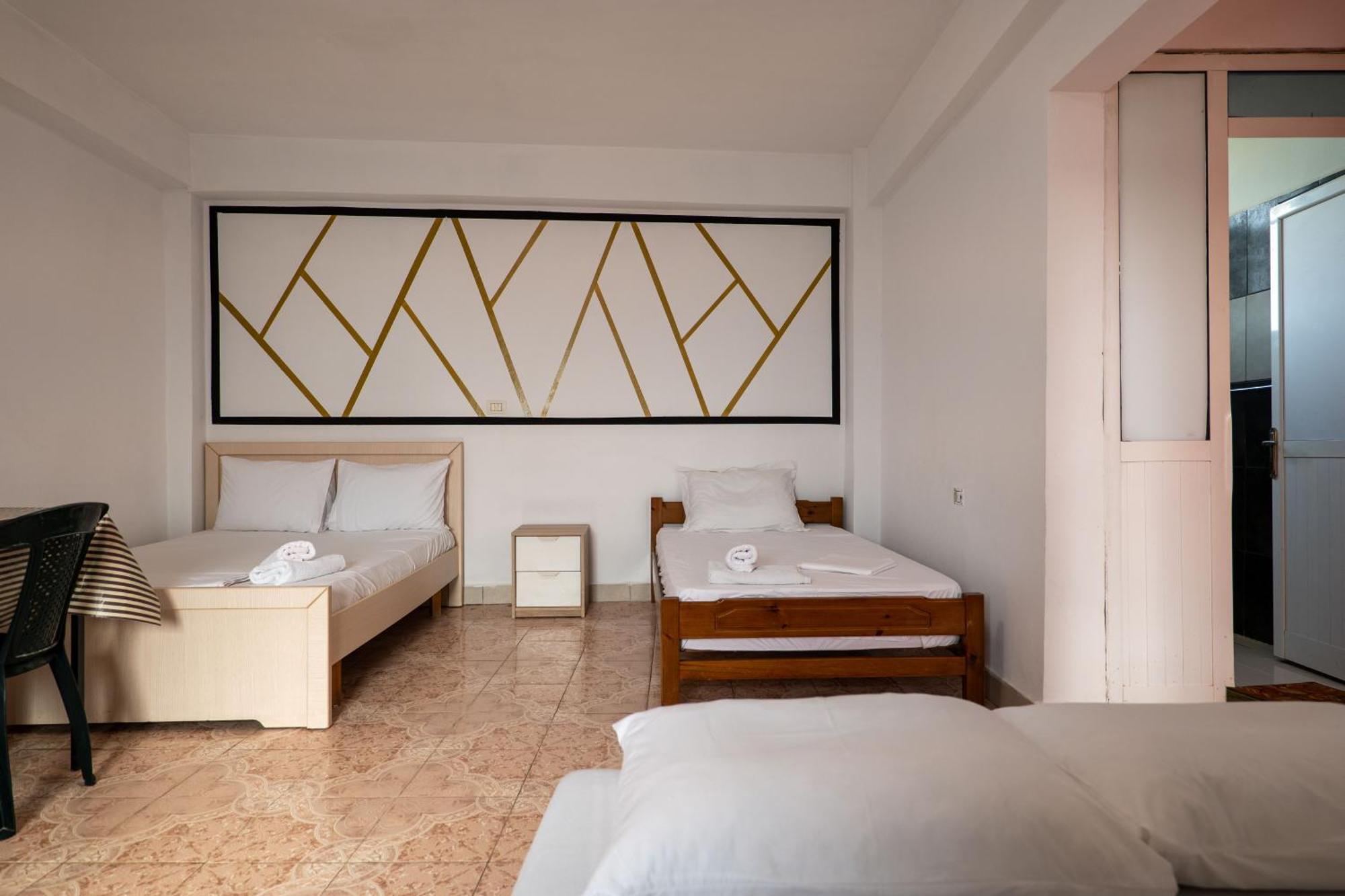 Garden Villa Lake Side & Glamping Ksamil Eksteriør billede