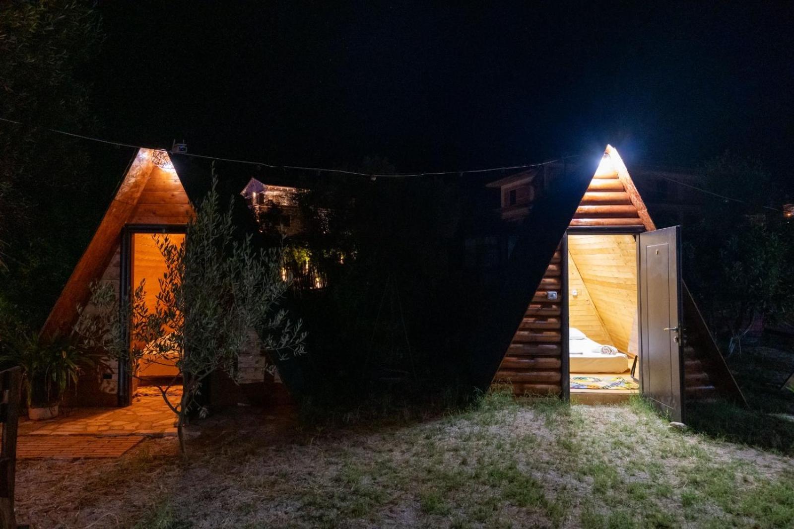 Garden Villa Lake Side & Glamping Ksamil Eksteriør billede