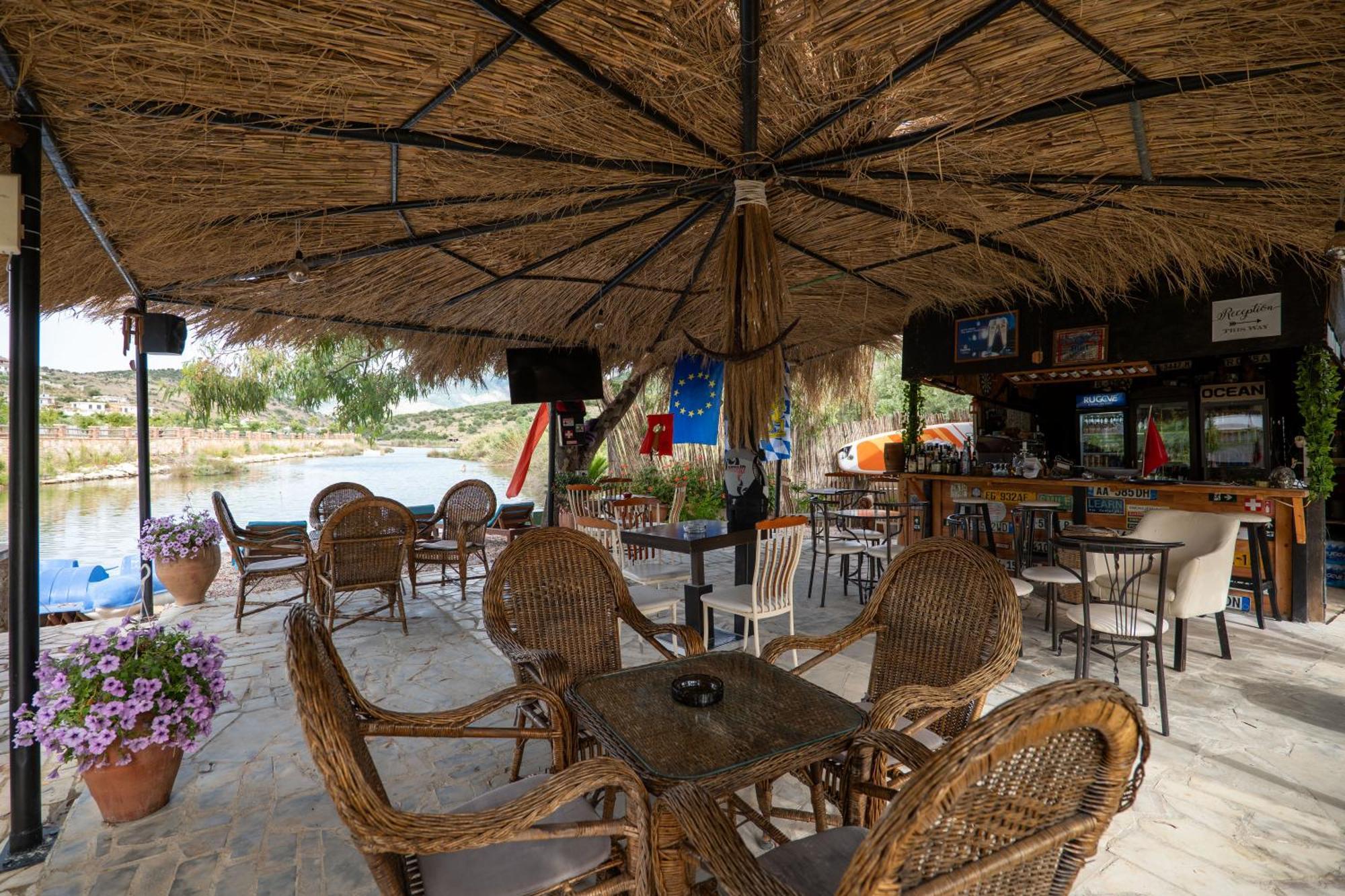 Garden Villa Lake Side & Glamping Ksamil Eksteriør billede